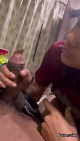Young Indian Girlfriend Steamy Deep Throat Blowjob